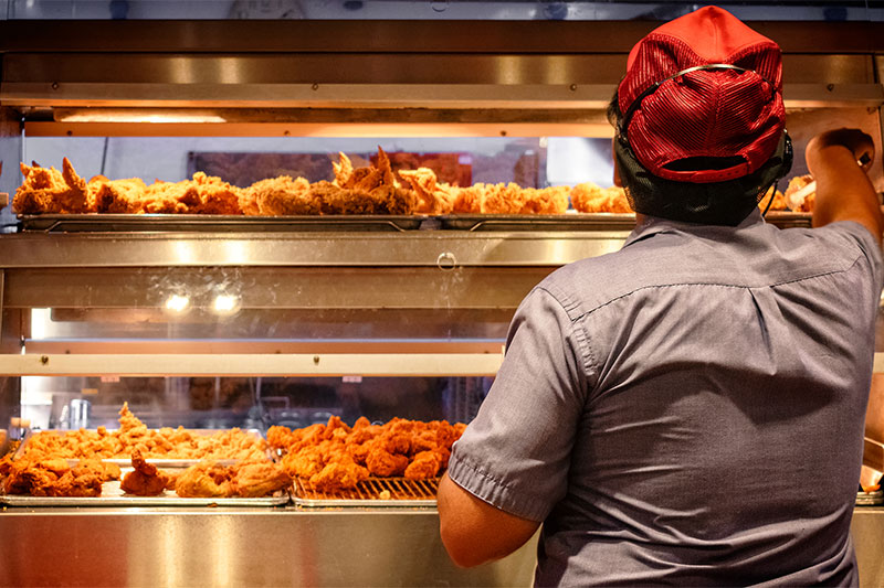 7 Polite Habits That You Shouldn't Use in Fast-Food Restaurants