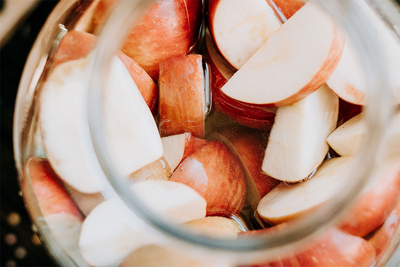 9 Neglected Benefits of Fruit Vinegar and How to Make It