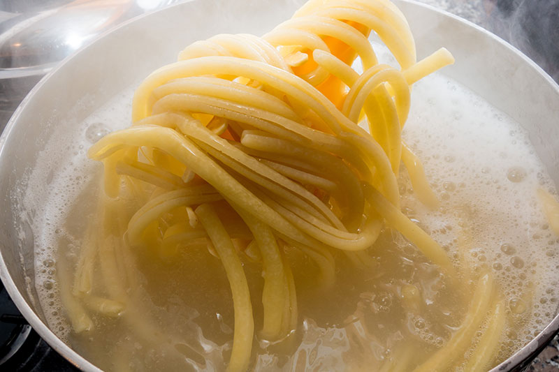 Don't Throw Away Your Pasta Water: This Simple Step Will Revolutionize Your Cooking Game!